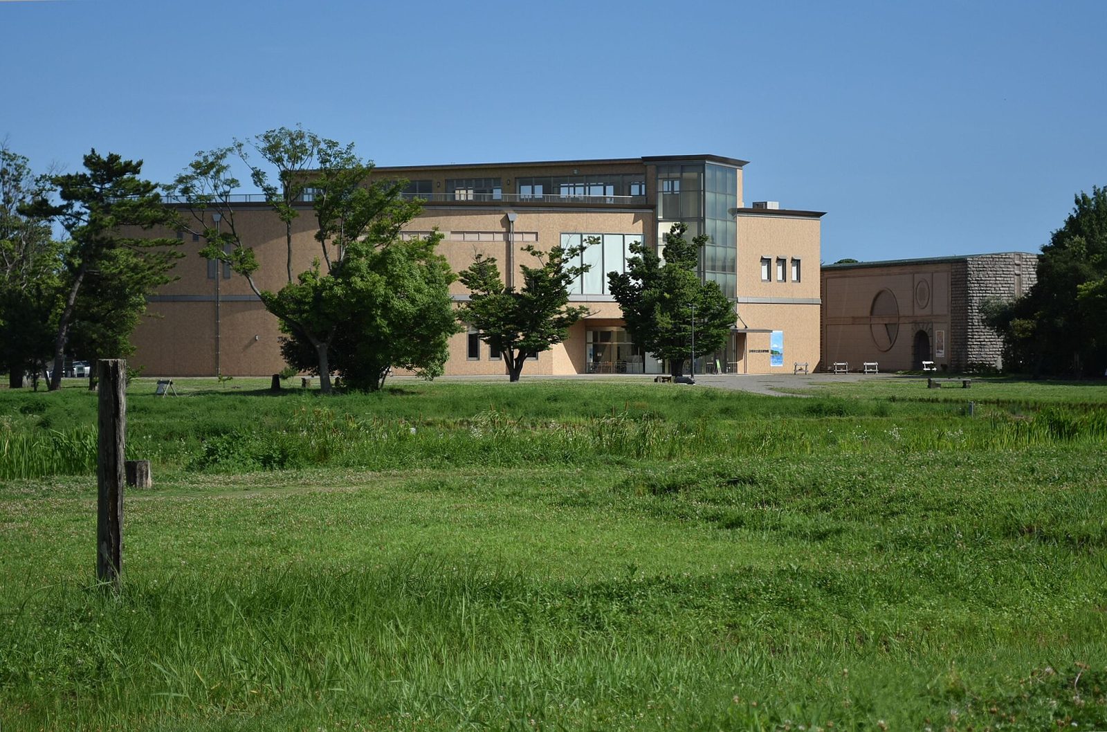 登呂遺跡公園と登呂博物館